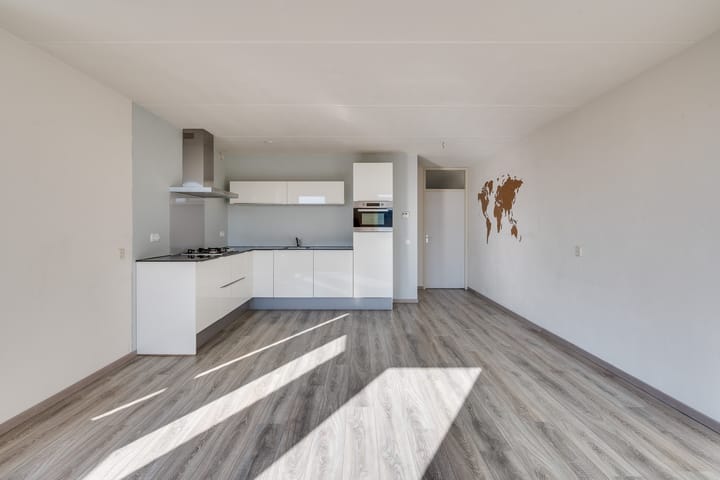 Foto 11 van Mondriaanplein 8