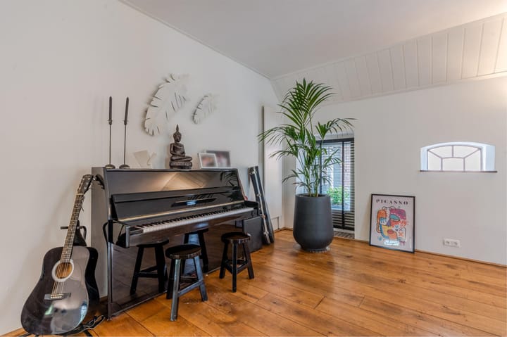 Foto 11 van Ooster Oenerweg 9