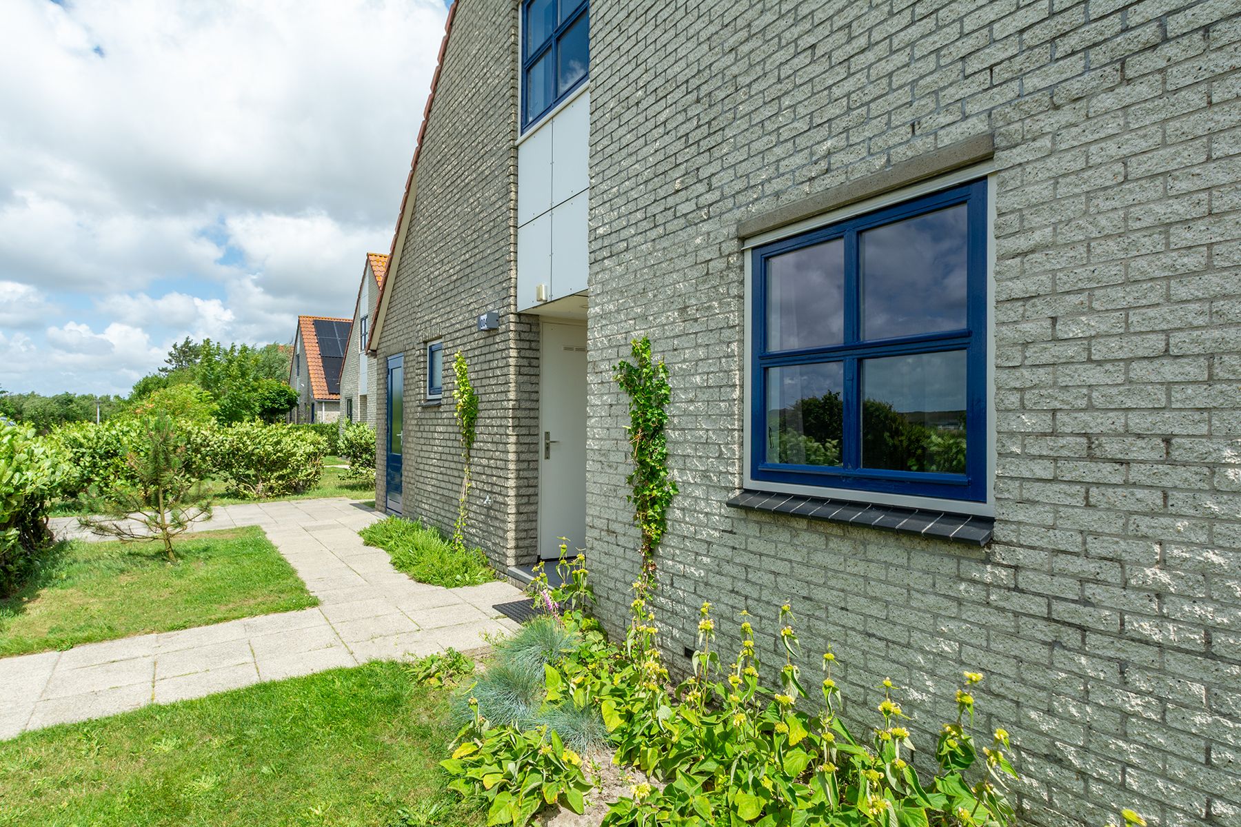 3-bedroom freehold villa in Julianadorp — photo 3 of 5
