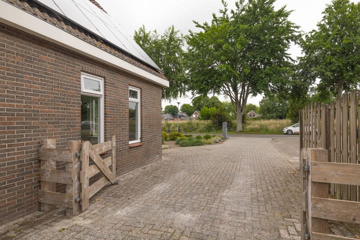 Foto 36 van Spoorsingel 35-A