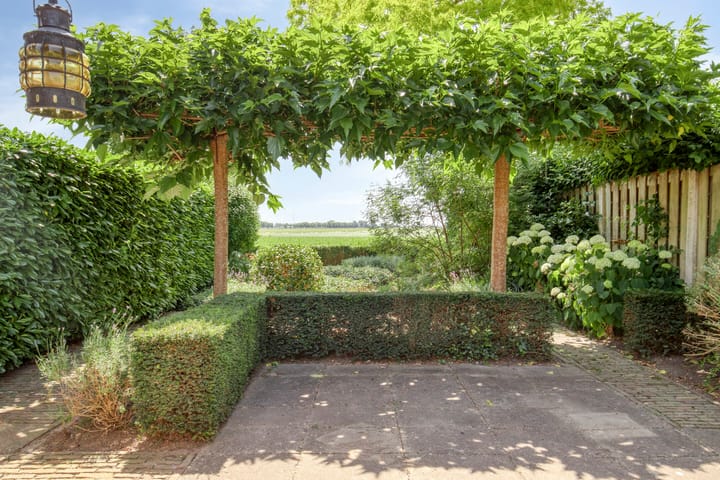 Foto 30 van Oudlandstraat 7