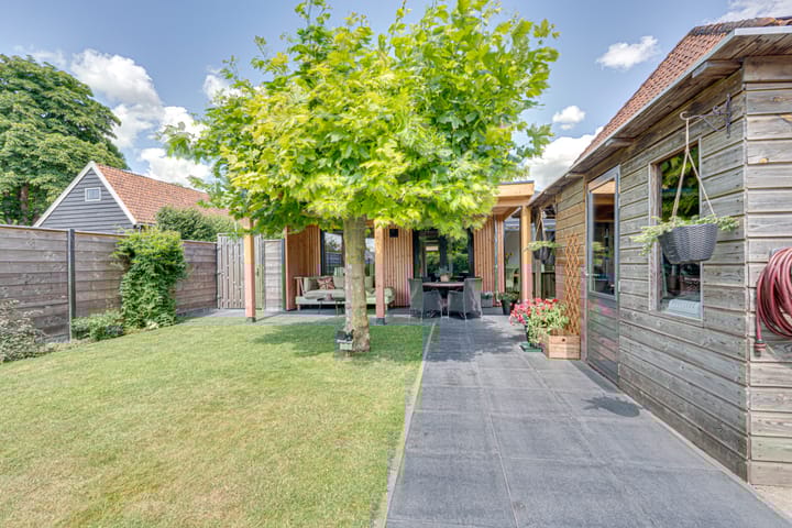 Foto 10 van van der Poest Clementstraat 1