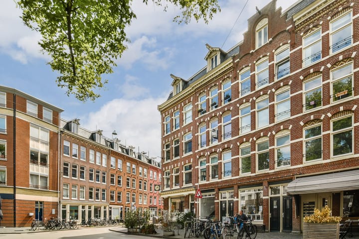 Foto 1 van Van Limburg Stirumplein 22-3