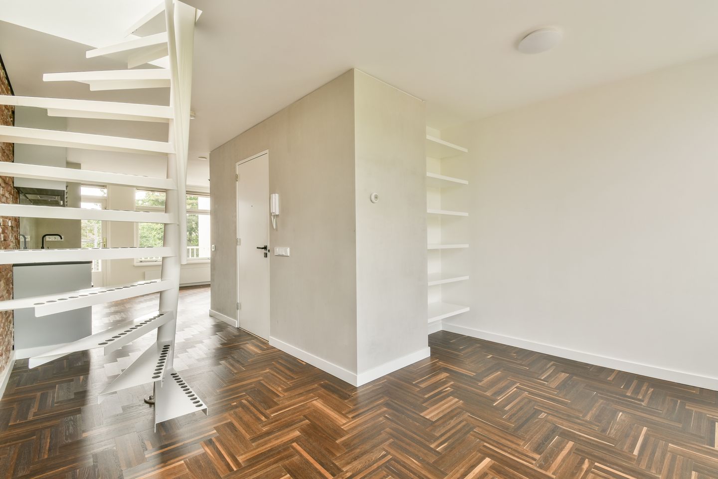 Foto 14 van Van Limburg Stirumplein 22-3