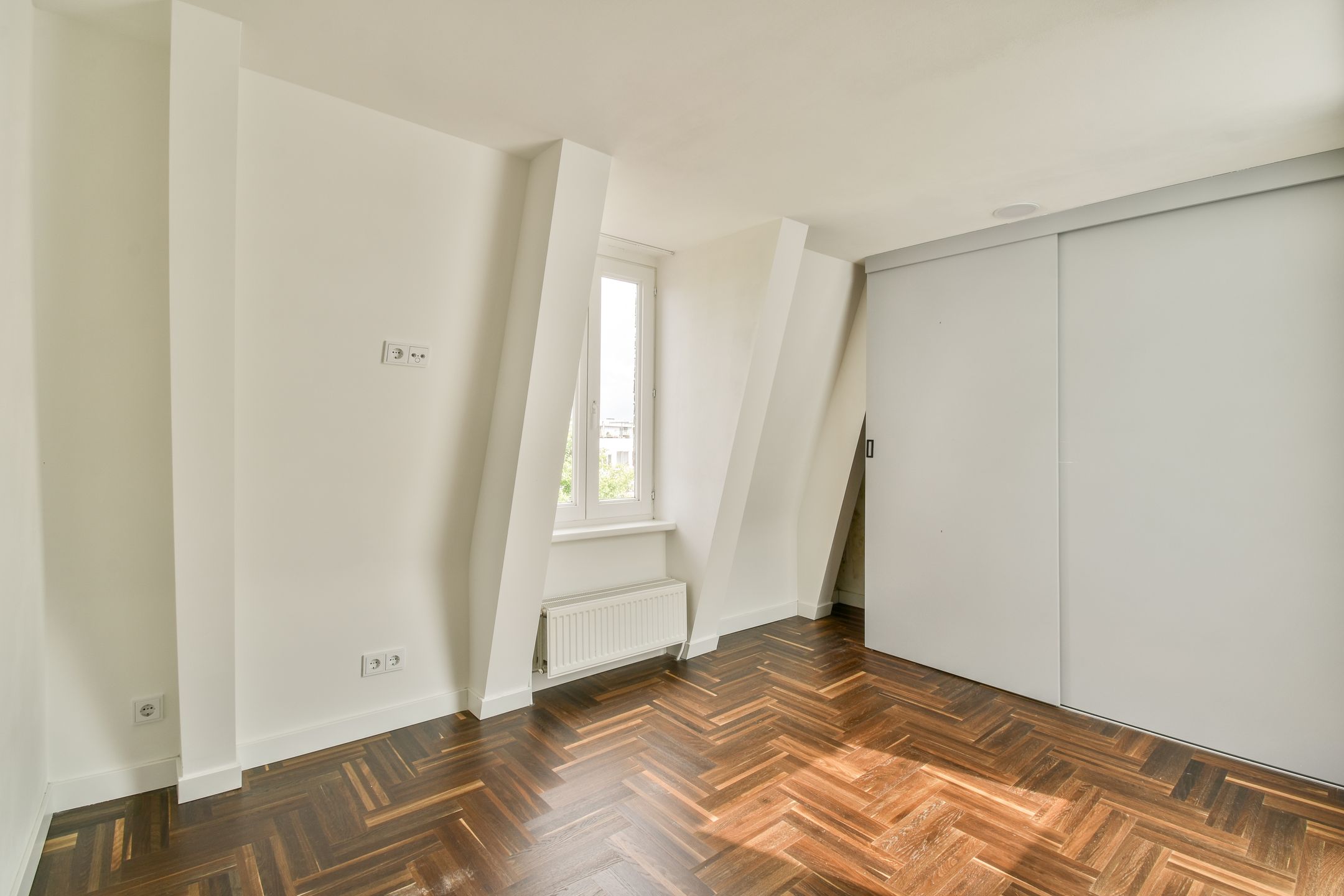 Foto 15 van Van Limburg Stirumplein 22-3