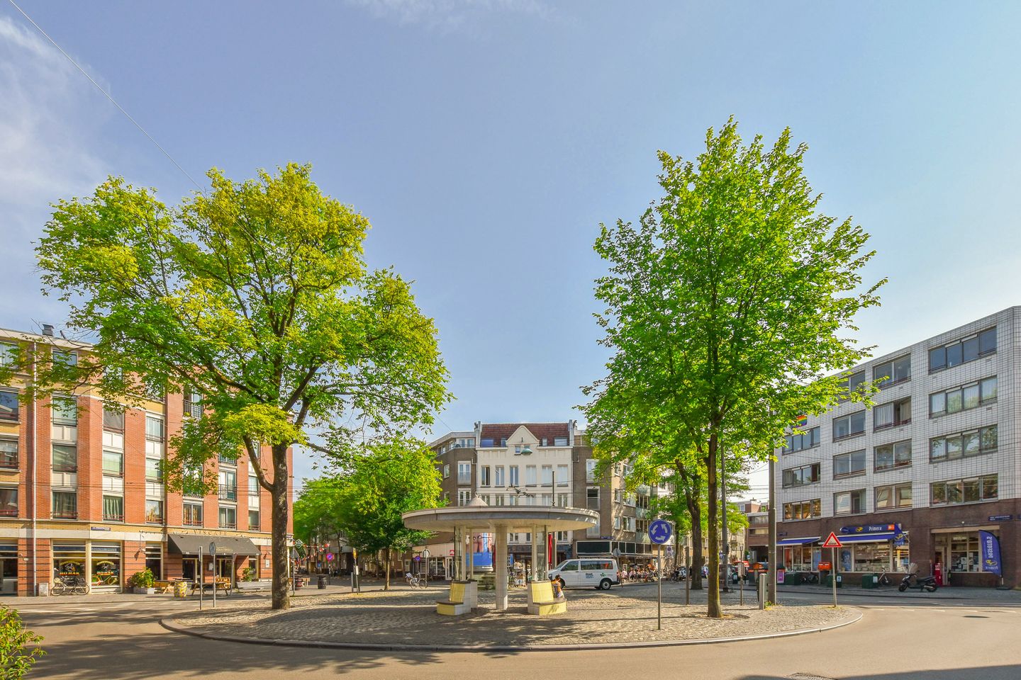 Foto 19 van Van Limburg Stirumplein 22-3