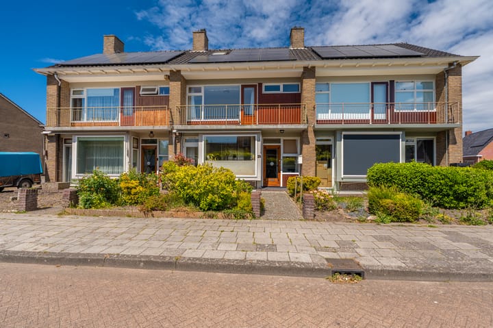 Photo 10 of Piet Heinstraat 35