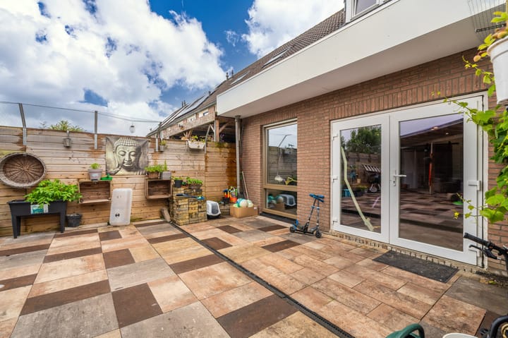 Foto 11 van Zwaluwoever 67