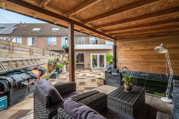 Foto 15 van Zwaluwoever 67