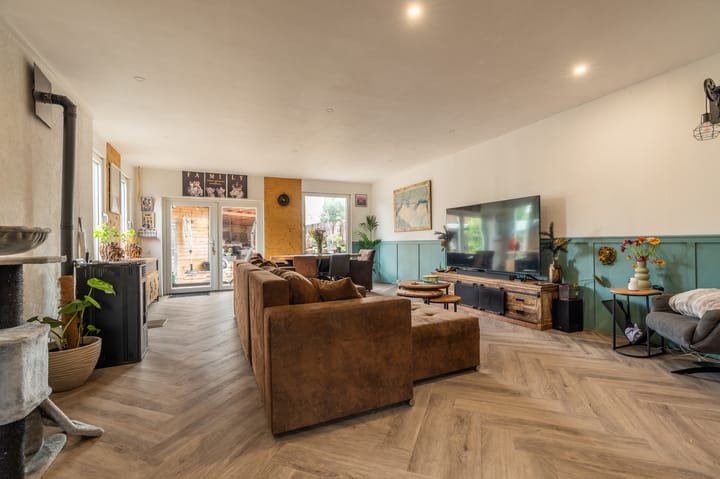 Foto 21 van Zwaluwoever 67