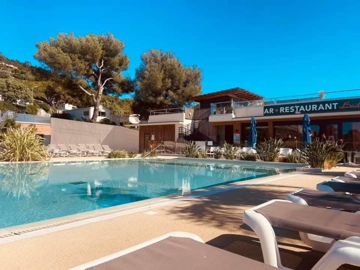 Foto 15 van 4415 Route de la Corniche