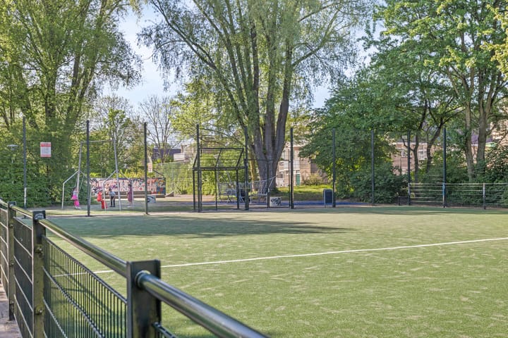 Photo 37 of Voorplecht 1