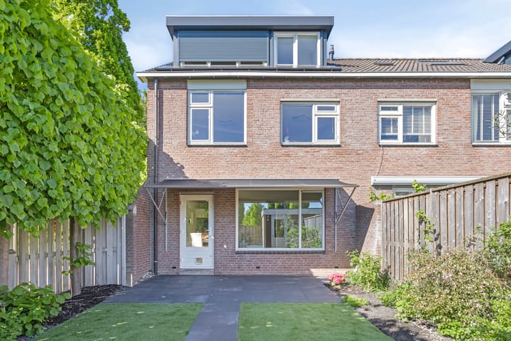 Photo 6 of Voorplecht 1