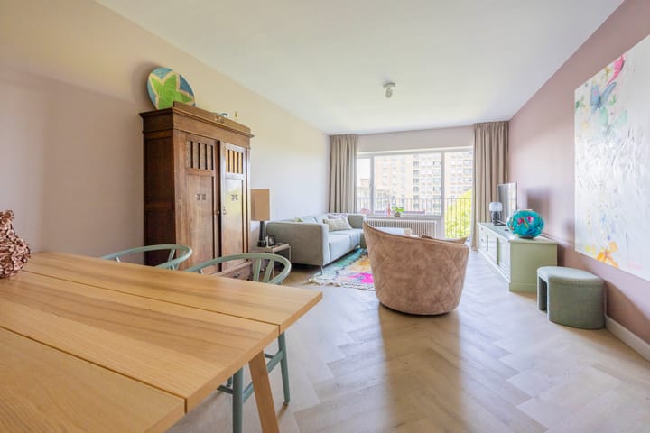 Foto 9 van Aert van Neslaan 612