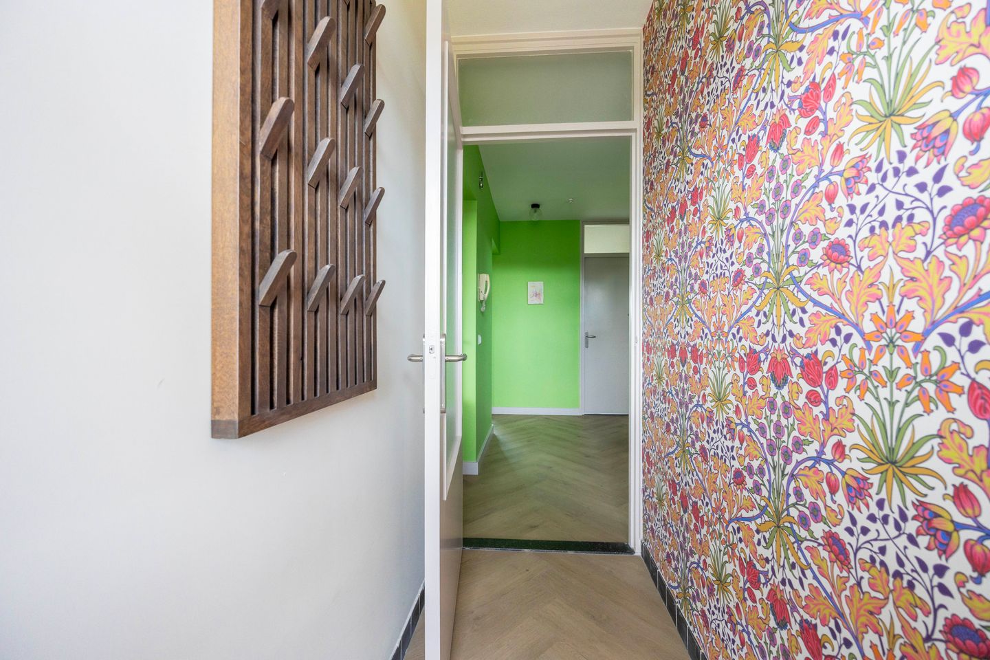 Foto 35 van Aert van Neslaan 612