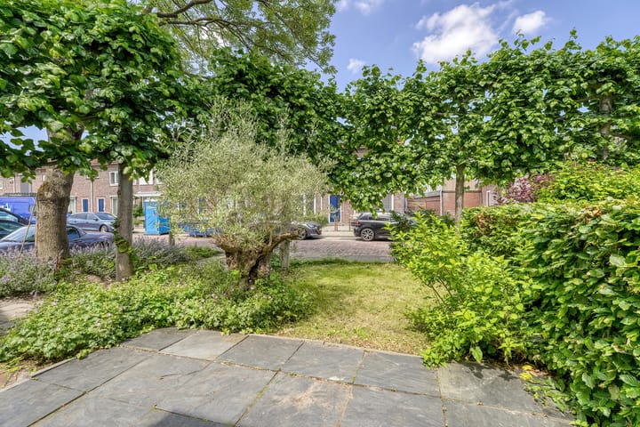 Photo 8 of Jan van Banningstraat 2-C