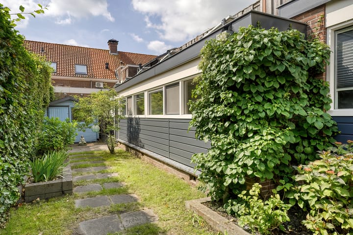 Photo 11 of Jan van Banningstraat 2-C