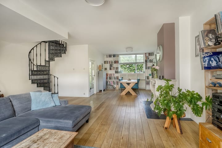 Photo 14 of Jan van Banningstraat 2-C