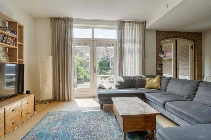 Photo 15 of Jan van Banningstraat 2-C