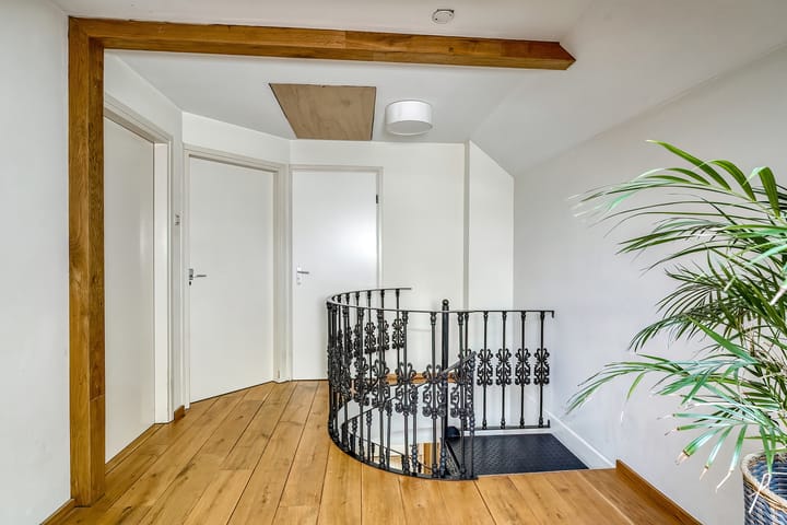 Photo 27 of Jan van Banningstraat 2-C