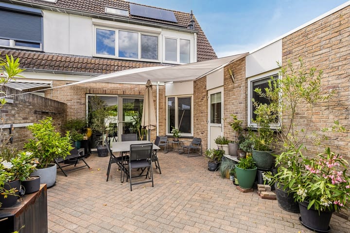 Foto 24 van Beneluxstraat 122