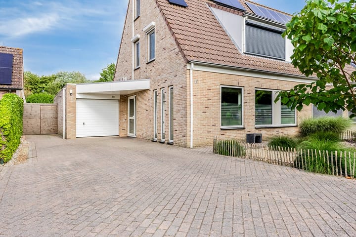 Foto 36 van Beneluxstraat 122