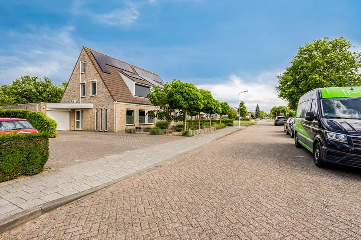 Foto 38 van Beneluxstraat 122