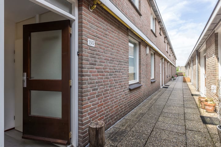 Foto 24 van Lakenweversplein 19-D