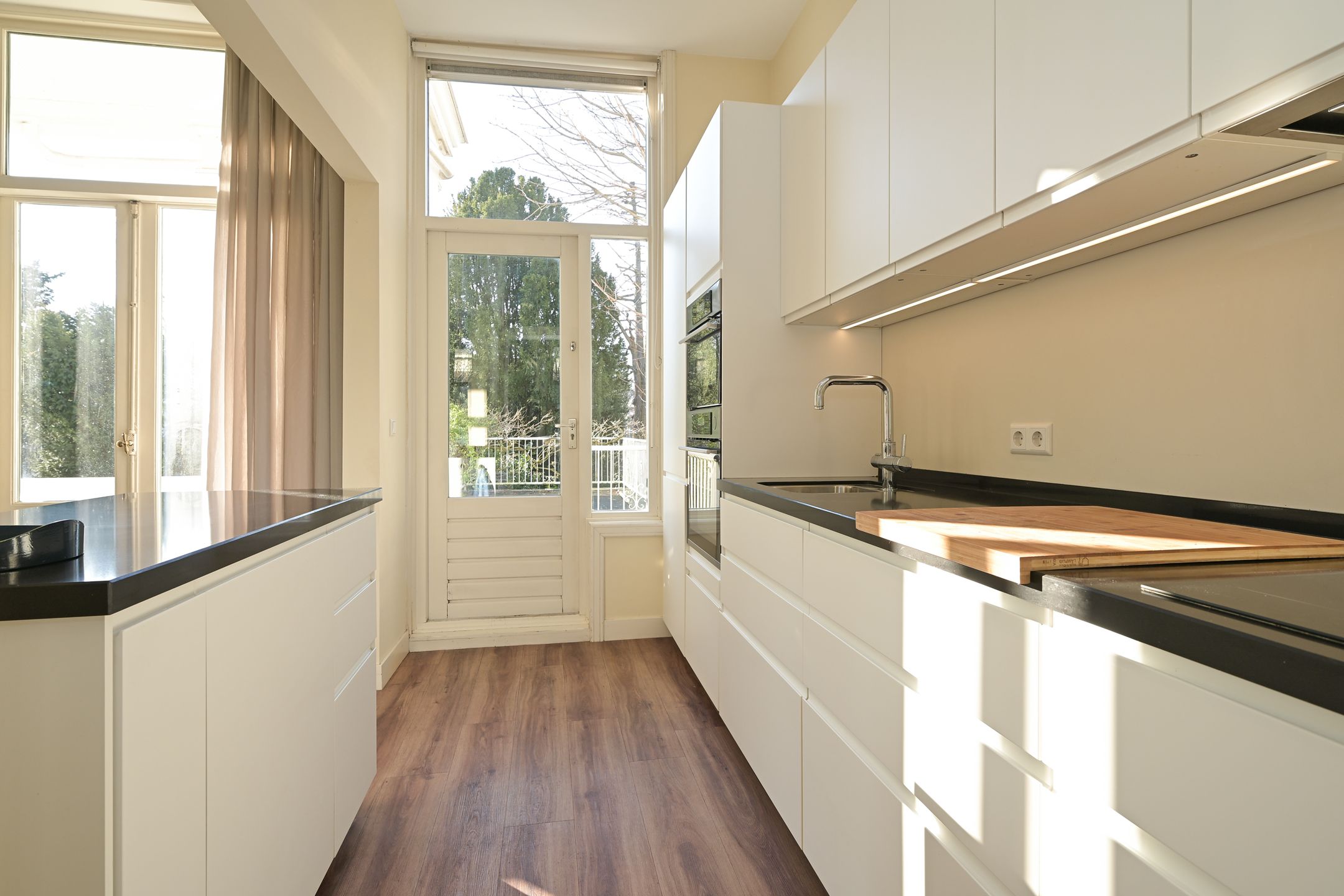 Photo 6 of Surinamestraat 58