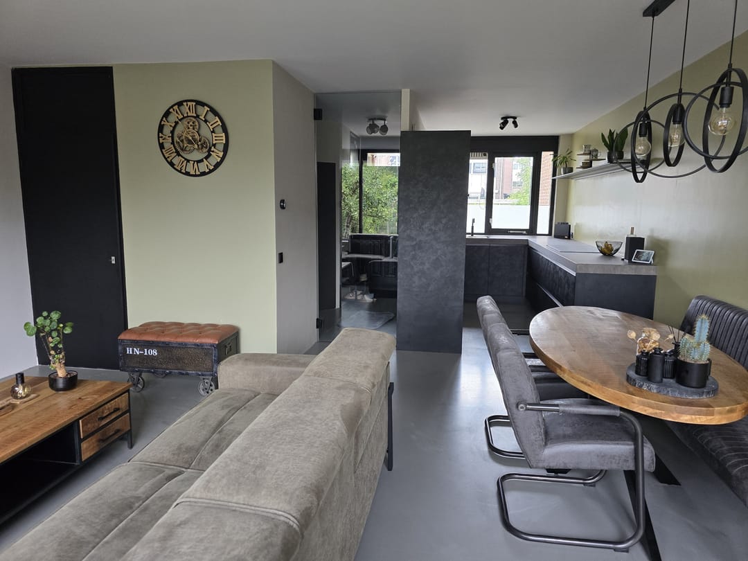 Photo 11 of Doorzwin 2308