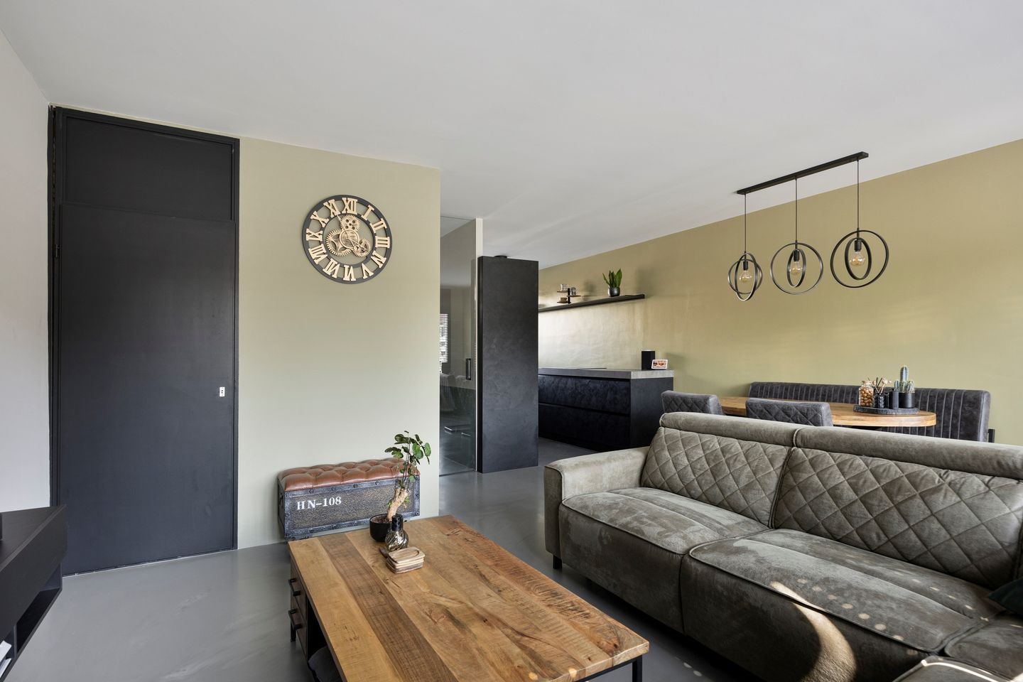 Photo 14 of Doorzwin 2308