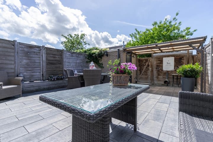 Foto 16 van IJsbaan 12