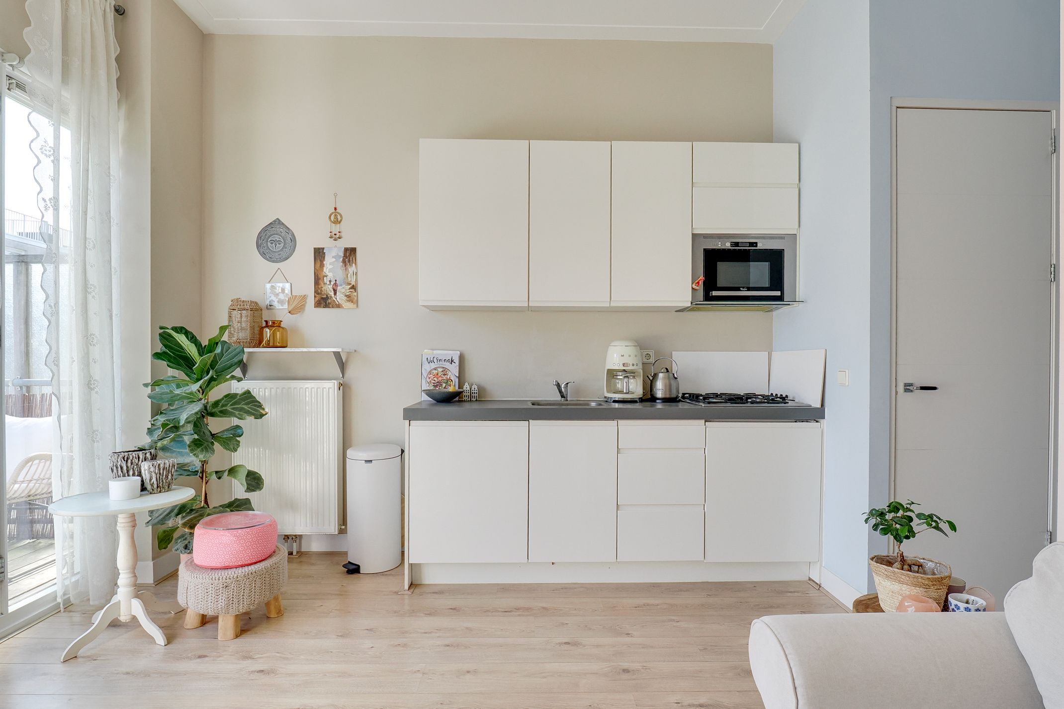 Photo 3 of Amaliastraat 61-A