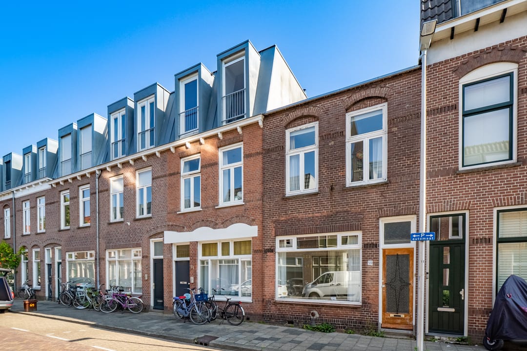 Photo 28 of Amaliastraat 61-A