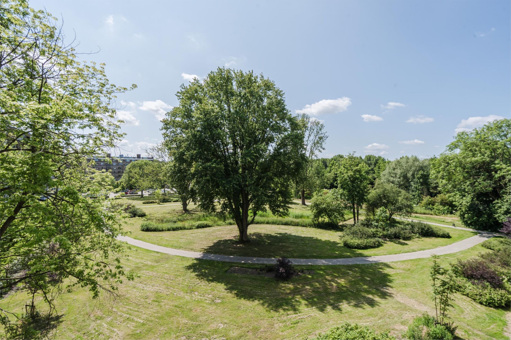 Foto 24 van Van Bassenstraat 110