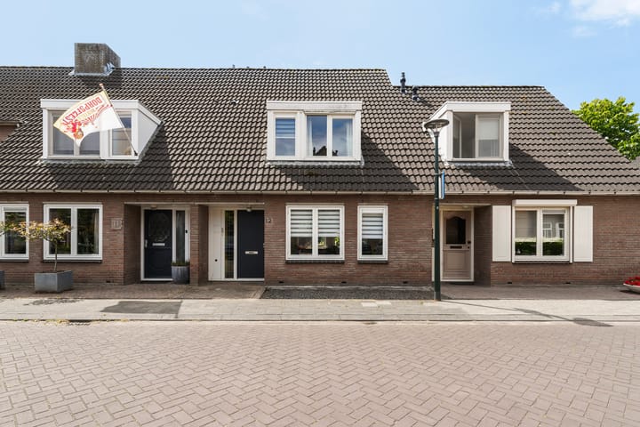 Foto 3 van Damasthof 12