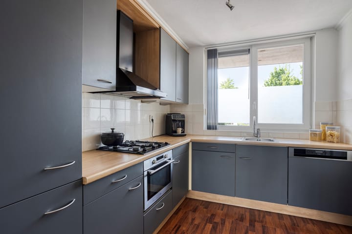 Foto 8 van Schout van Raesfeltstraat 17