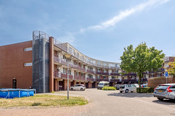 Foto 22 van Schout van Raesfeltstraat 17