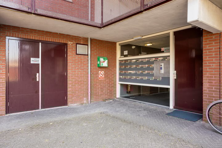 Foto 24 van Schout van Raesfeltstraat 17