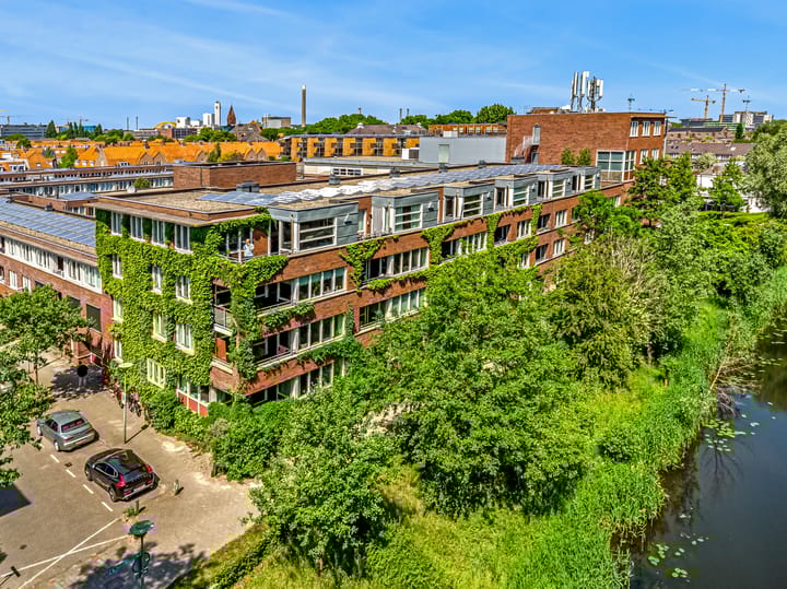 Bekijk foto van Molukkenstraat 35