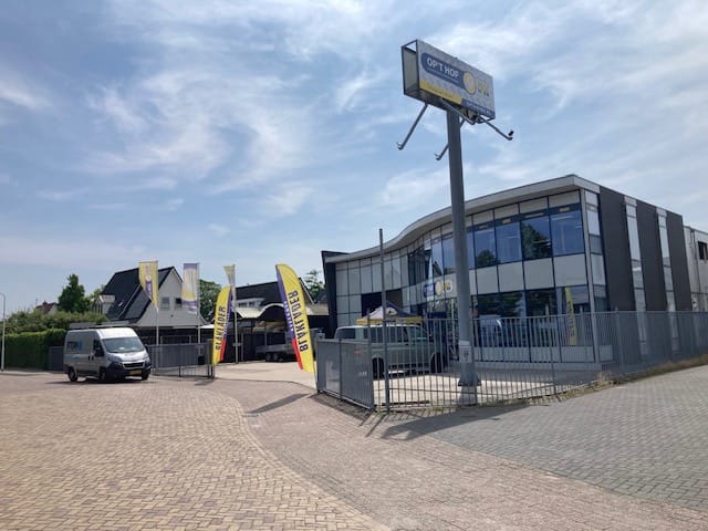 Bekijk foto 3 van Industrieweg 1