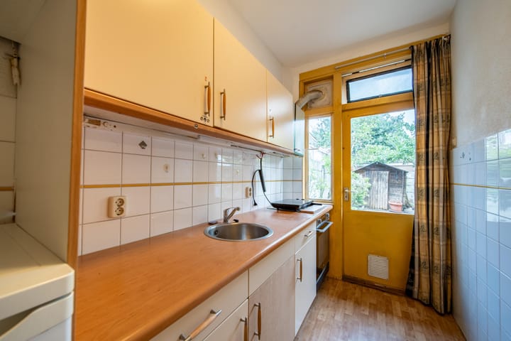 Foto 16 van Linnaeusstraat 247