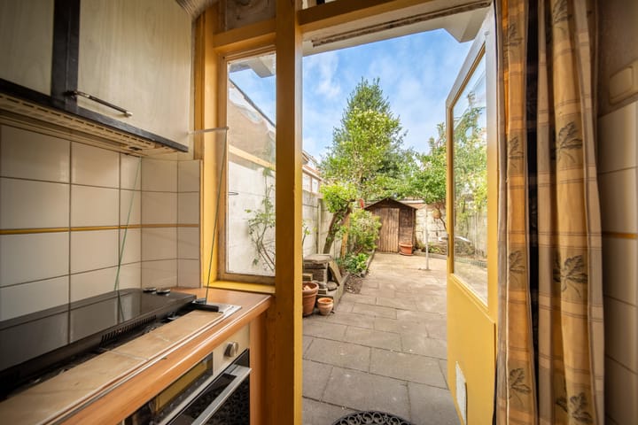 Foto 23 van Linnaeusstraat 247