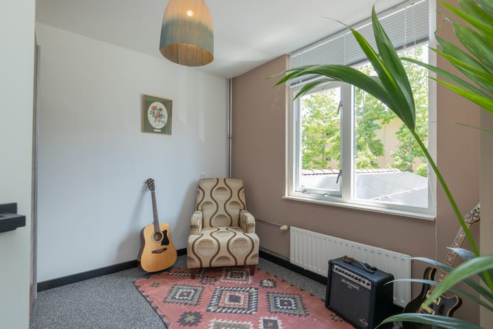 Photo 39 of Stationsweg 51