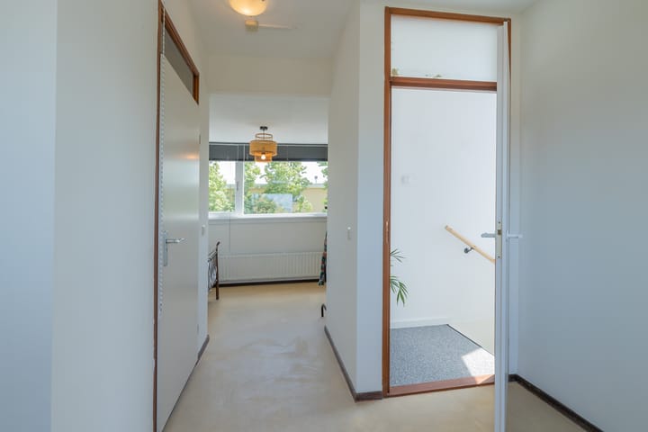 Photo 42 of Stationsweg 51