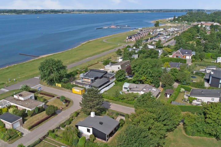 Photo 3 of Cederlaan 12