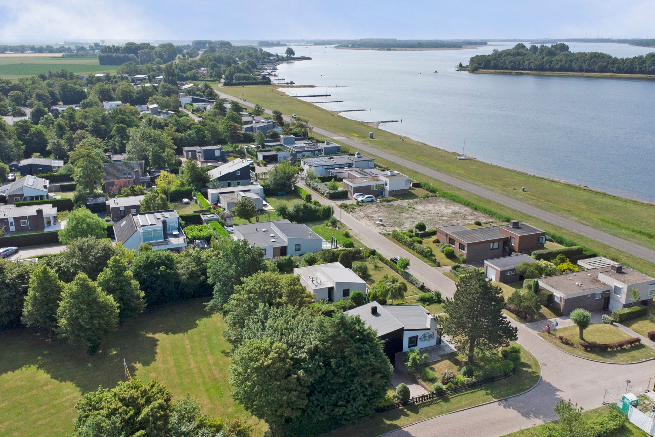 Photo 30 of Cederlaan 12