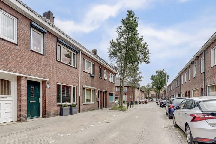 Photo 33 of Vazalstraat 9