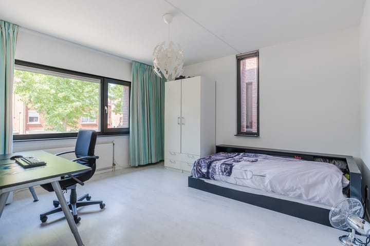 Photo 27 of Kruipeind 28