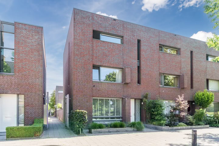 Photo 1 of Kruipeind 28